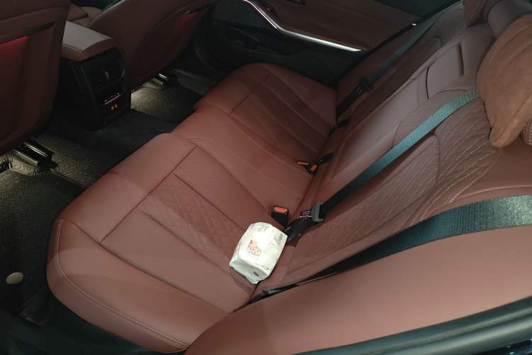 Used BMW 3 Series 2025 330Li M Sport Shadowline Package