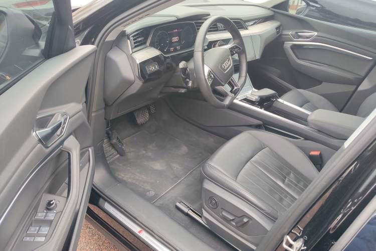 Used Audi e-tron 2022 Sportback 55 quattro Luxury Model