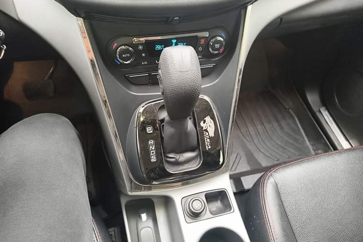 Used Ford Kuga 2015 1.5L GTDi Two-Wheel-Drive Comfort Model