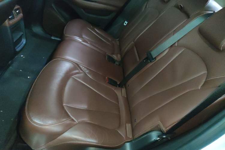 Used Buick Envision 2017 28T Four-Wheel Drive Luxury Model
