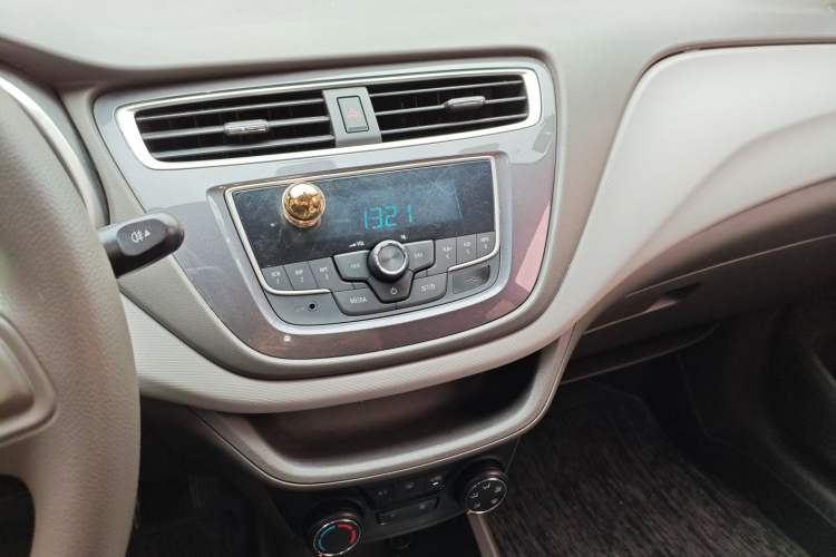 Used Chevrolet Lova RV 2016 1.5L Automatic Comfort Edition
