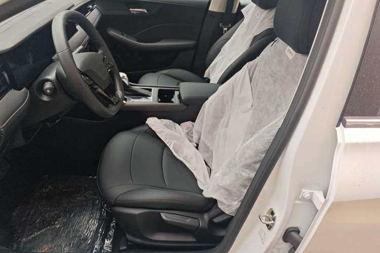 Used Roewe i5 2023 1.5L CVT Luxury Edition
