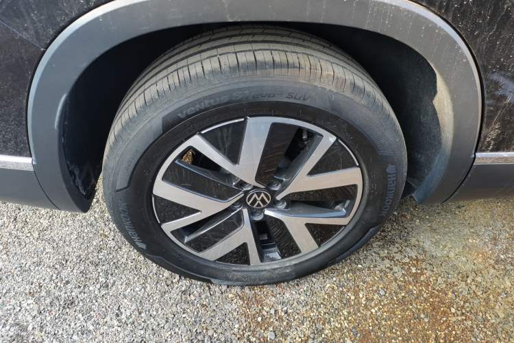 Used Volkswagen Tayron 2023 280TSI Two-Wheel-Drive Luxury Plus Advanced Version
