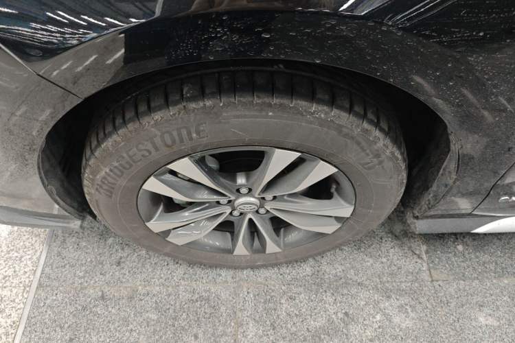 Used Toyota Granvia 2024 2.5L Hybrid Prestige PLUS Four-Wheel Drive Version
