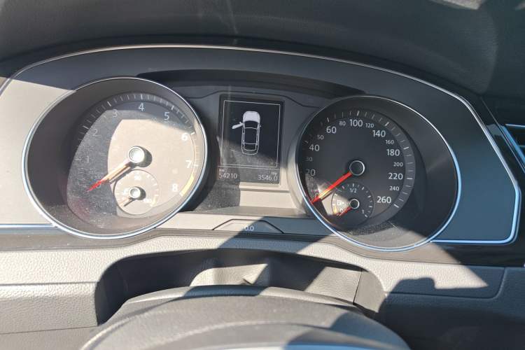 Used Volkswagen Magotan 2018 Facelift 330TSI DSG Luxury Model
