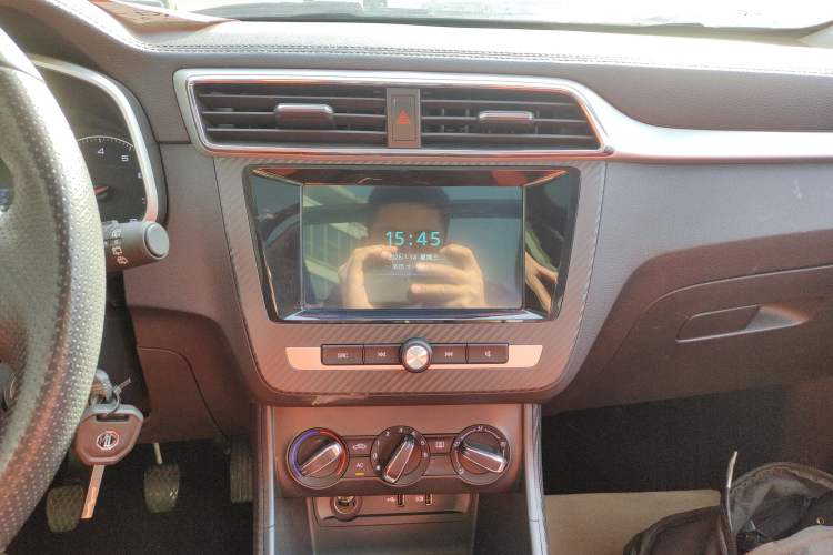 Used MG ZS 2020 Global Bestseller with 1.5L Engine Manual Transmission and a Massive 65-Inch Panoramic Sunroof Version
