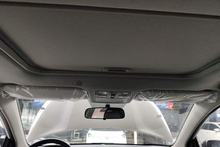 Used Kia kx1 Stonic 2021 1.4L CVT Sunroof Model