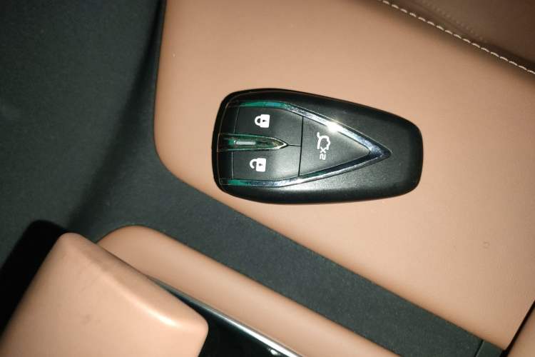 Used Changan UNI-Z 2025 1.5T Premium Edition
