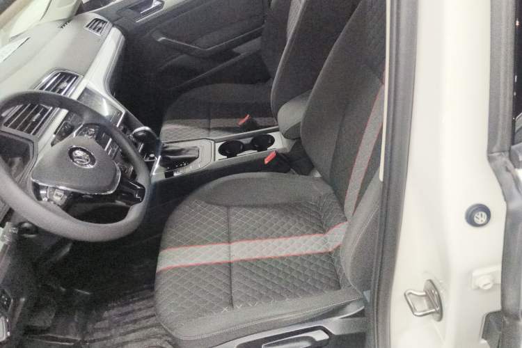 Used Volkswagen Lamando 2021 230TSI DSG Fashion Edition
