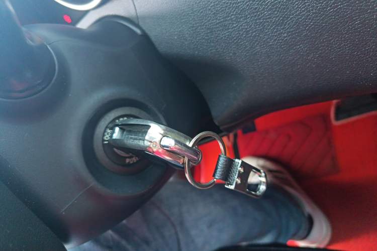 Used Hyundai Elantra 2016 1.6L Automatic Smart Version
