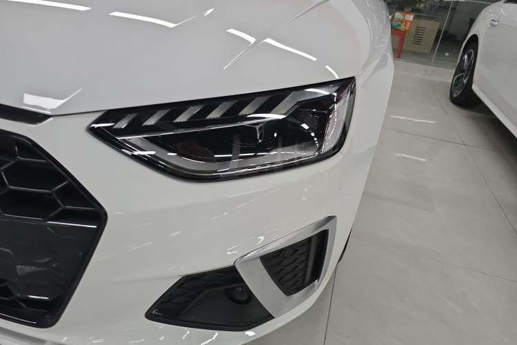 Used Audi A4L 2022 35 TFSI Fashion Dynamic Model
