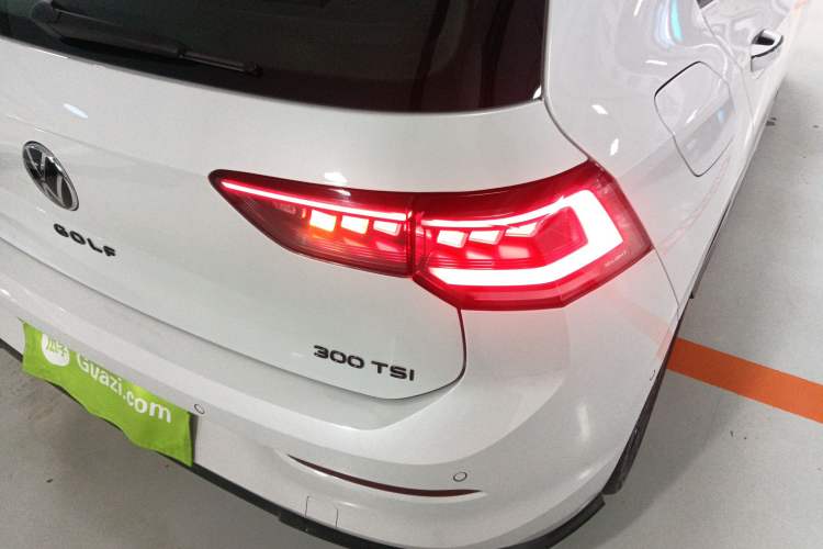 Used Volkswagen Golf 2025 300TSI R-Line