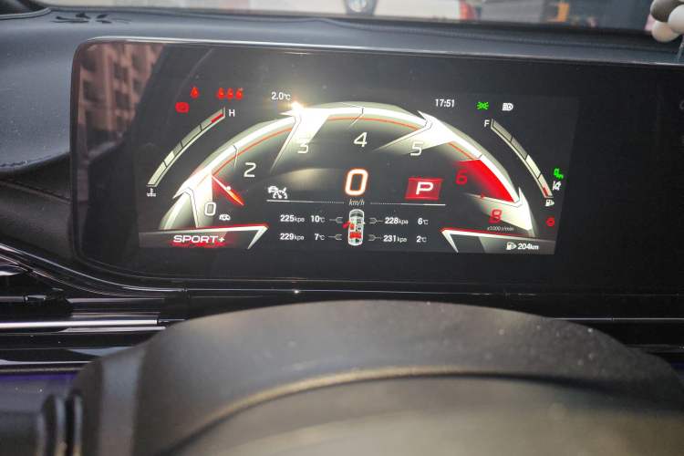 Used GAC Trumpchi EMPOW 2024 270T DCT Yingbao R-Style Edition
