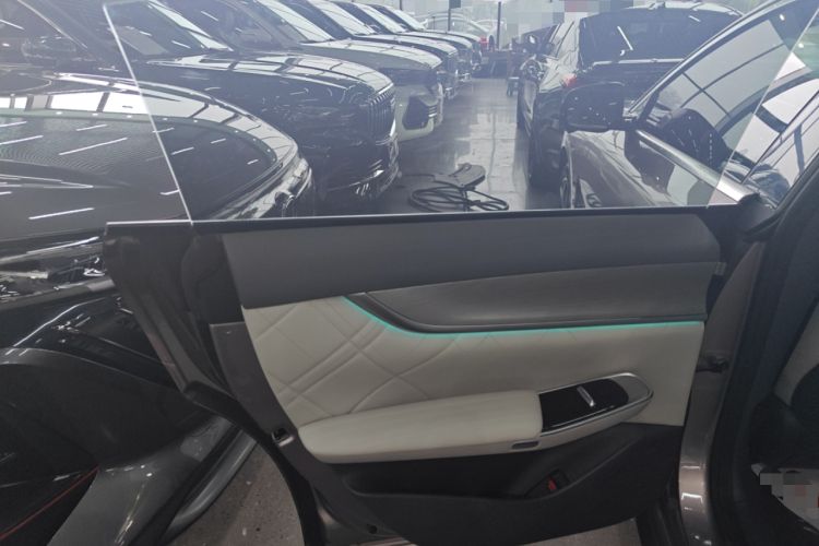 Used  A07 2024 Pure Electric "True Fragrance" Edition 515 Prestige Model
