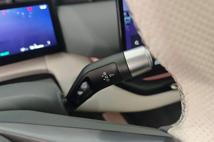 Used Lynk & Co 06 EM-P 2023 EM-P 126 Long-Range Halo
