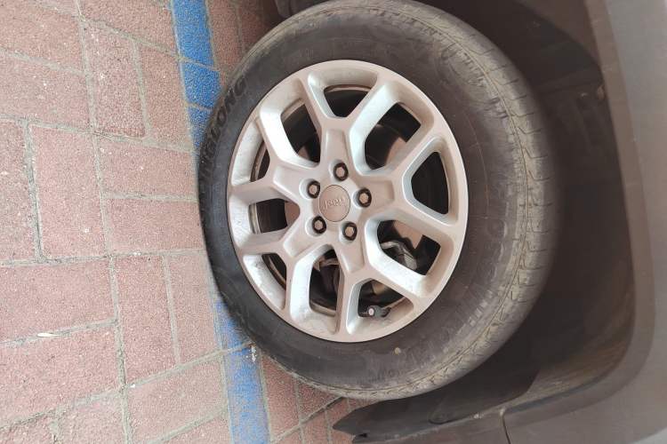 Used  Renegade 2017 180T Automatic High-Energy Version