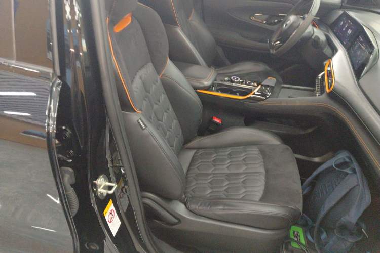 Used Changan UNI-T 2022 1.5T Sport Edition Premium Version
