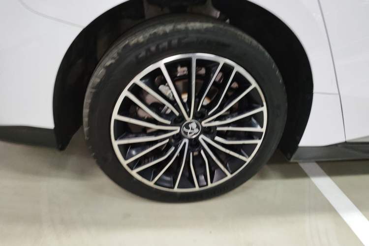 Used BYD Han 2022 DM-i 121KM Luxury Model