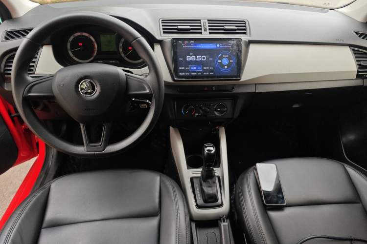 Used Skoda Fabia 2017 1.4L Automatic Car Enjoy Edition
