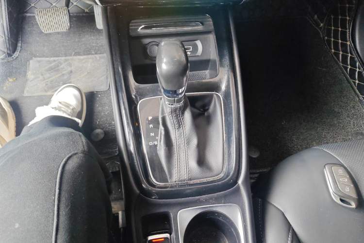 Used Roewe i5 2020 GL 20T Automatic 4G Connected Supreme Flagship Edition
