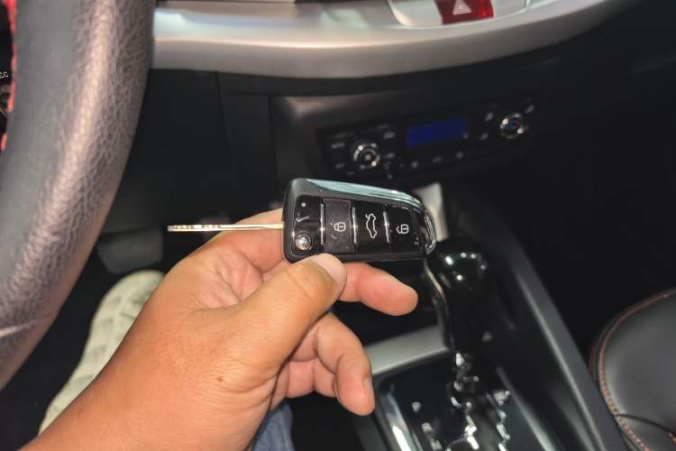 Used  Refine S3 2016 1.5L CVT Luxury Smart Version
