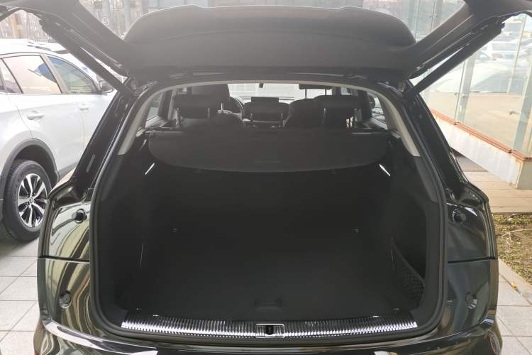 Used Audi Q5L 2022 45T Luxury Dynamic Model
