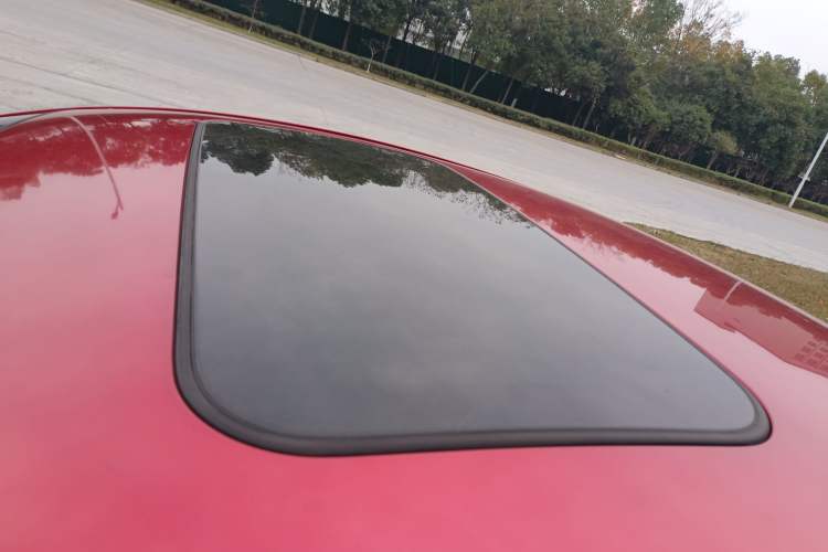 Used Mazda Mazda 3 Axela 2014 Sedan 1.5L Automatic Prestige Model
