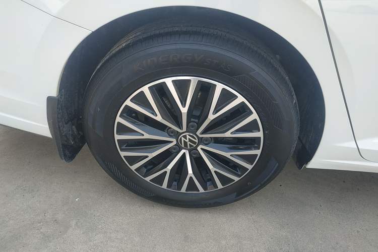 Used Volkswagen Sagitar 2024 200TSI DSG Flyover Edition
