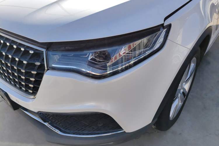 Used Zotye T700 2017 1.8T Dual-Clutch Prestige Model
