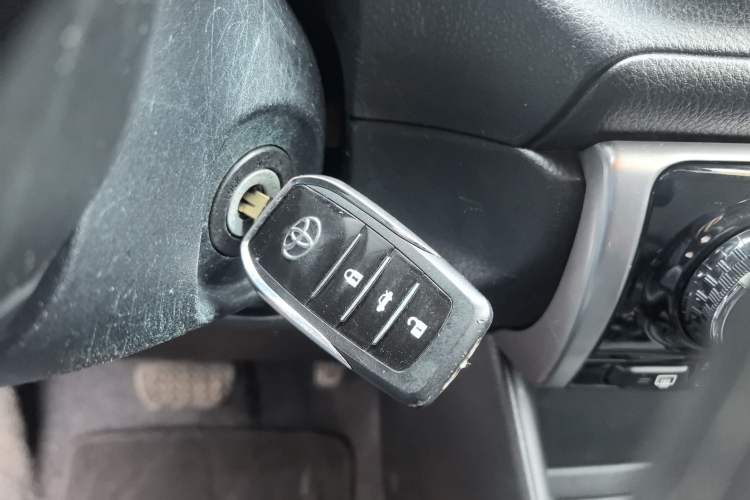 Used Toyota YARiS L 2016 Revised 1.5E CVT Charming Edition
