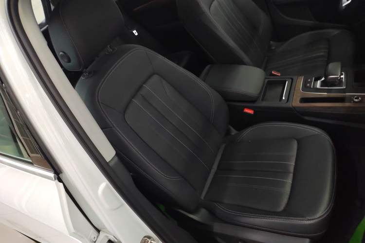 Used Audi Q5L 2022 40T Luxury Elegant Model
