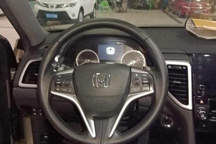 Used Honda UR-V 2017 240TURBO Two-Wheel Drive Luxury Edition China V
