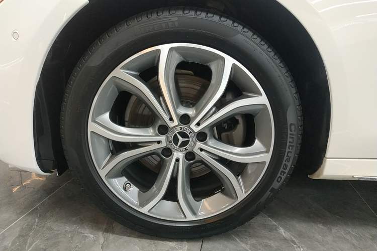 Used Mercedes-Benz E-Class 2022 Revised E 300 L Sporty and Stylish Edition
