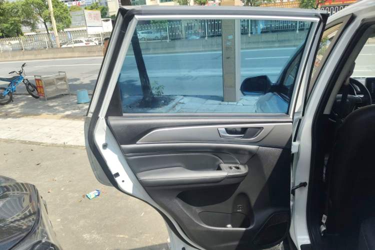 Used Haval M6 2021 PLUS 1.5T DCT Comfort Edition
