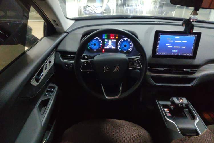 Used Hongqi E-QM5 2023 620km PLUS
