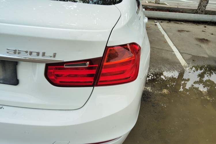 Used BMW 3 Series 2014 320Li Fashion Model
