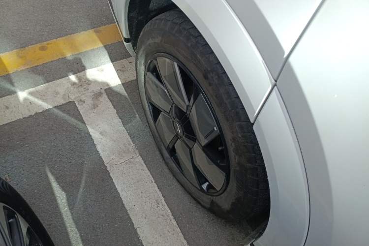 Used XPeng X9 2024 702 Ultra-Long Range Pro