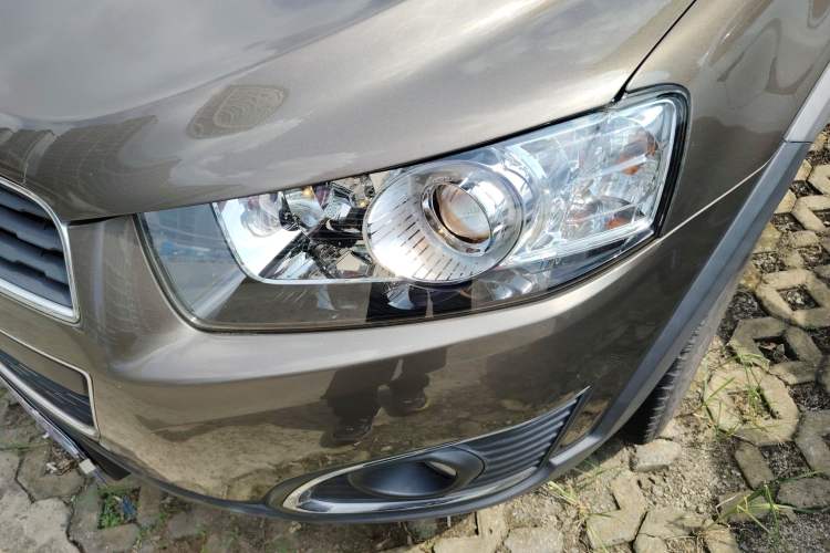 Used Chevrolet Captiva 2015 2.4L 4x4 Flagship Edition 7-Seater
