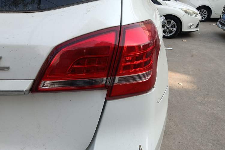 Used Haval H2 2017 Red-Label 1.5T Automatic Two-Wheel Drive Elite Model