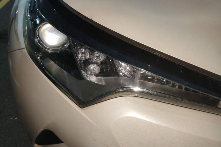 Used Toyota C-HR 2018 2.0L Leading Edition China VI