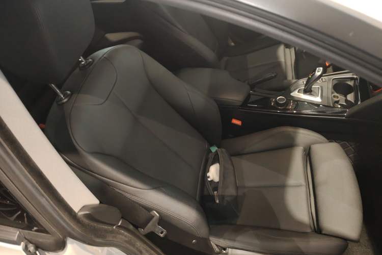 Used BMW 3 Series GT 2018 320i Sport Edition
