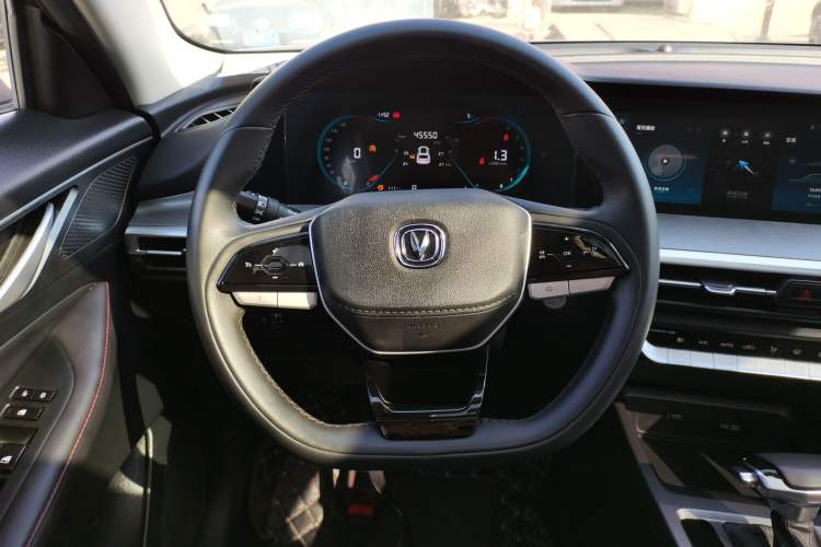 Used Changan CS35PLUS 2023 Enjoy Edition 1.4T DCT Luxury Model
