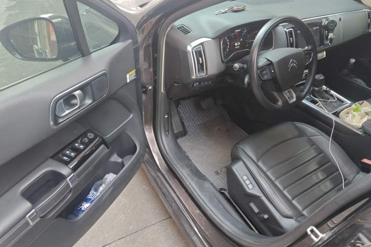 Used Citroen C6 2017 350THP Luxury Model
