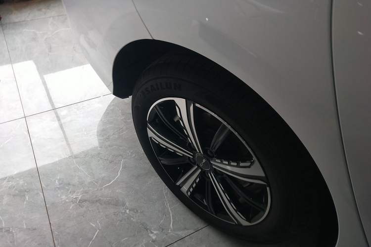 Used BYD Destroyer 05 2024 Honor Edition DM-i 120KM Luxury Model