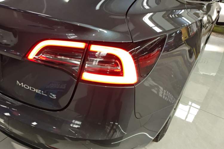 Used Tesla Model 3 2019 Standard Range Rear-Drive Upgraded Version