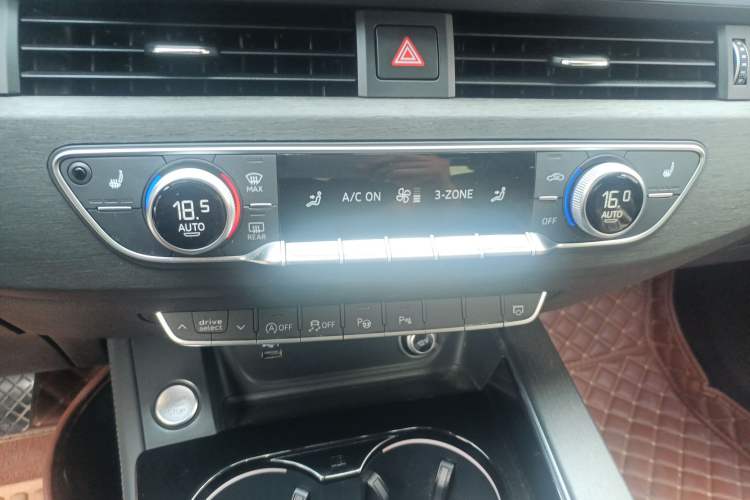 Used Audi A4L 2023 40 TFSI Luxury Dynamic Model