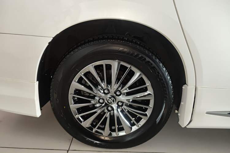 Used Toyota Vellfire 2020 Dual-Engine 2.5L Black Gold Limited Edition
