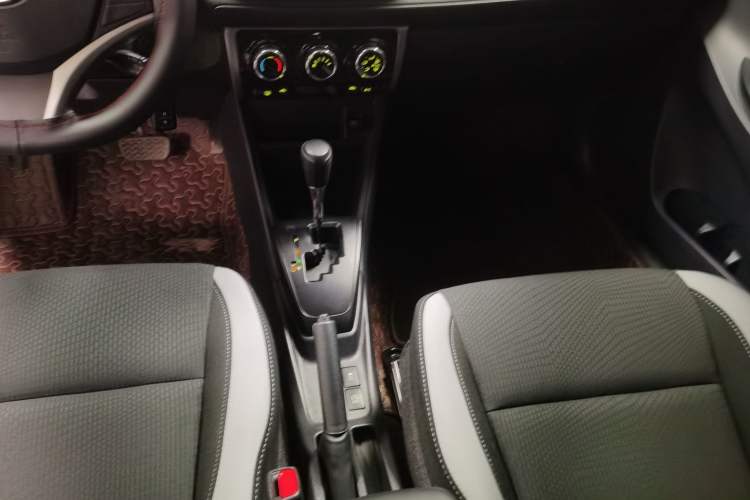 Used Toyota YARiS L 2022 X-Trail 1.5L CVT Leading PLUS Edition
