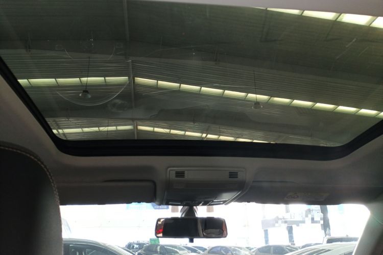 Used Volkswagen Tayron 2019 330TSI Two-Wheel Drive Luxury Model China VI Standard