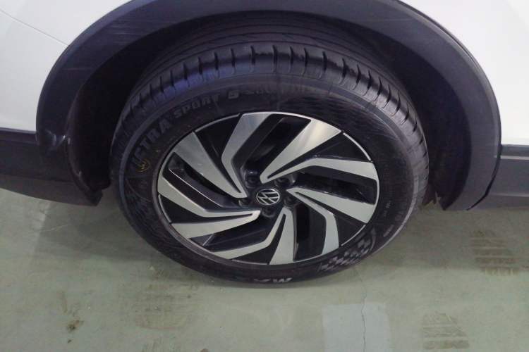 Used Volkswagen Tiguan L 2022 330TSI Automatic Two-Wheel Drive Comfort Edition
